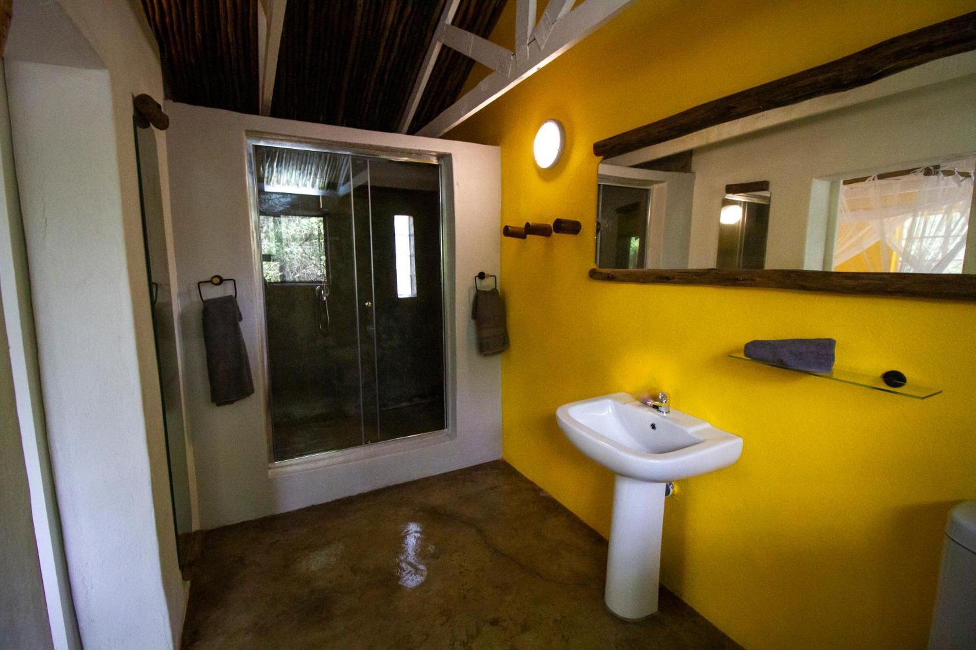 Kruger Park Hostel Marloth Park Exteriör bild